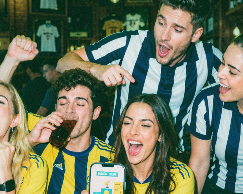 A player refereeing and keeping score during a pub golf game